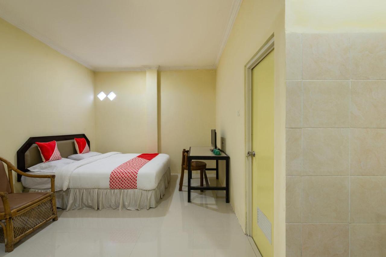 Oyo 1966 Bromo Hill Hotel Probolinggo Eksteriør billede